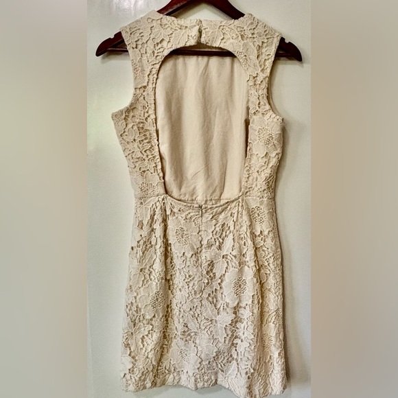 Zara| Cream Lace Open Back Mini Dress Sz M - Picture 11 of 12